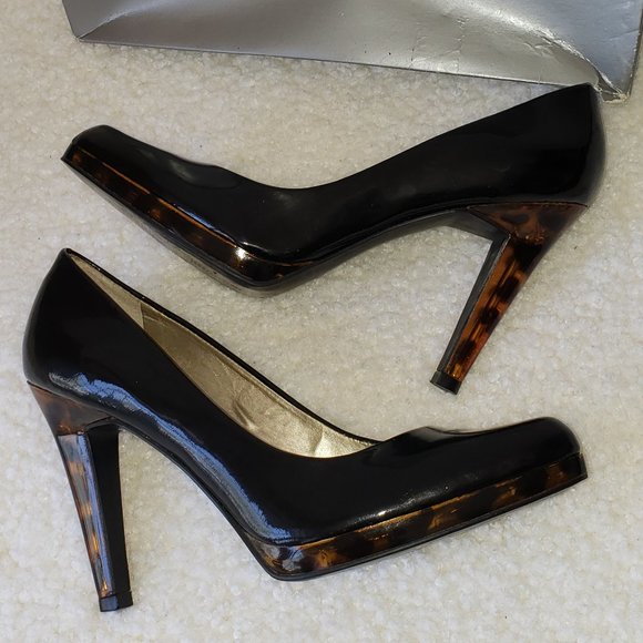 JESSICA SIMPSON "LADONNA" Black Patent Leather Tortoise Shell Heels - Picture 2 of 7